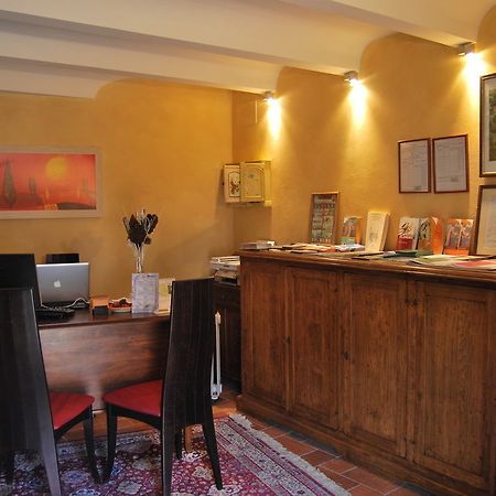 Borgo Dei Corsi Holiday House Reggiolo Eksteriør billede
