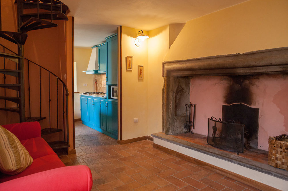 Borgo Dei Corsi Holiday House Reggiolo Eksteriør billede