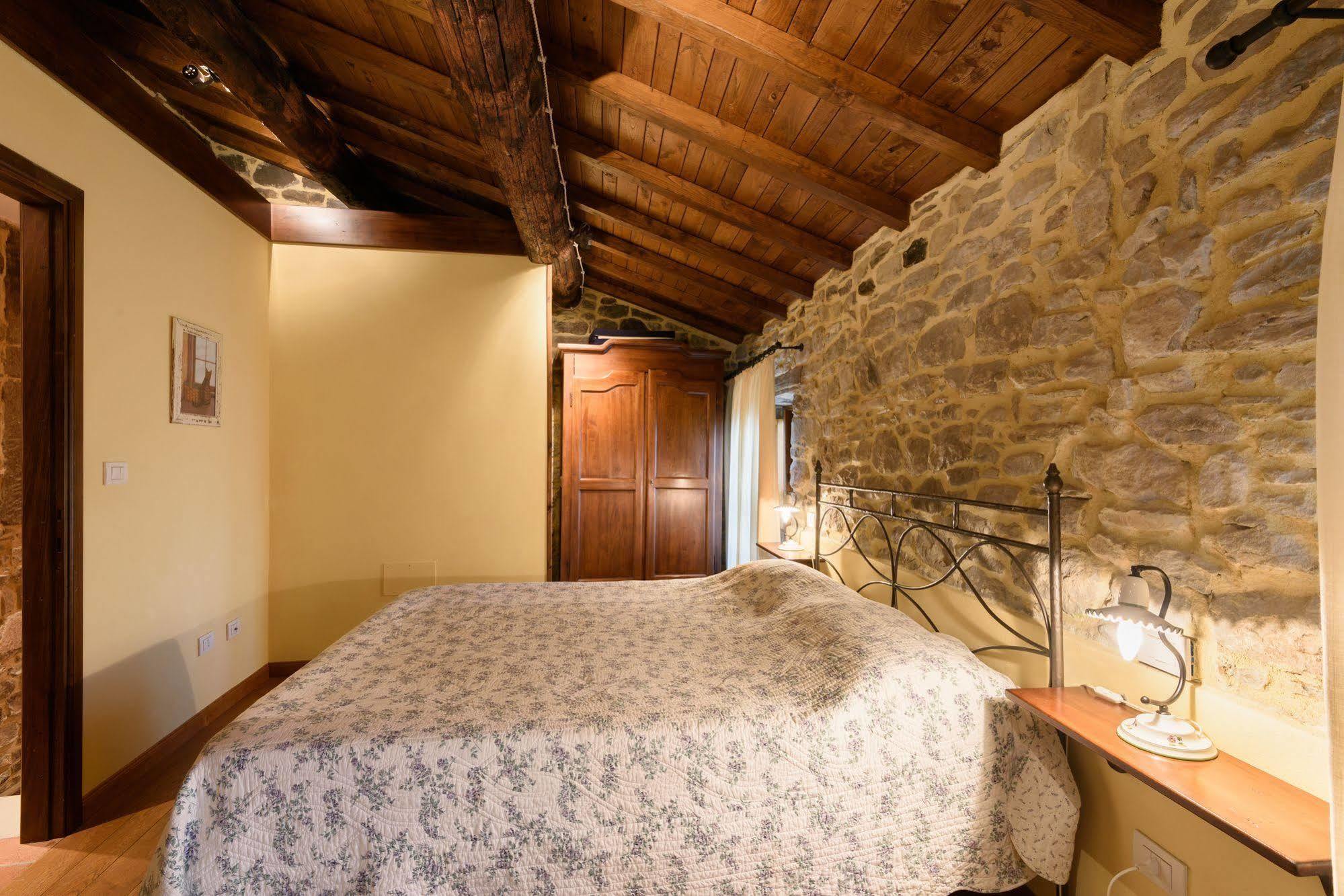 Borgo Dei Corsi Holiday House Reggiolo Eksteriør billede